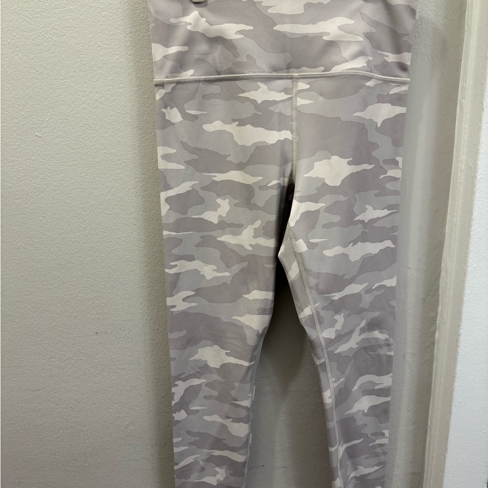 Athleta Womens Elation Camo Leggings - Tan/Beige